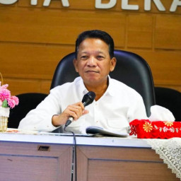 Drs. Junaedi